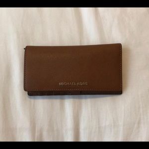 Michael Kors Jet Set Slim Wallet